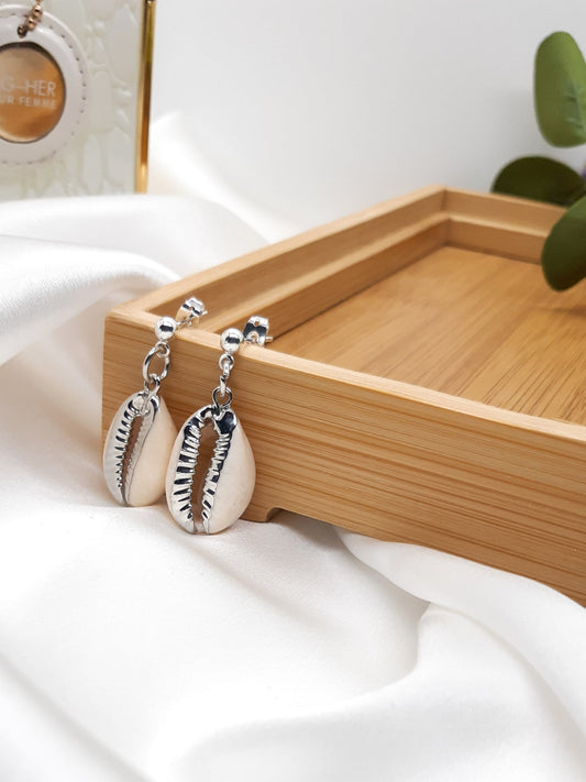 Poema Cowrie Earrings